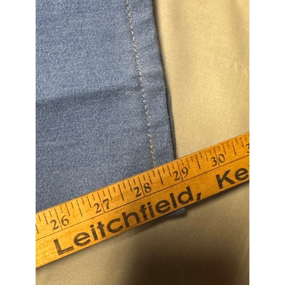 Wrangler Rugged Wear Jeans 34x30 Blue Denim Straight Leg Vintage Made in USA